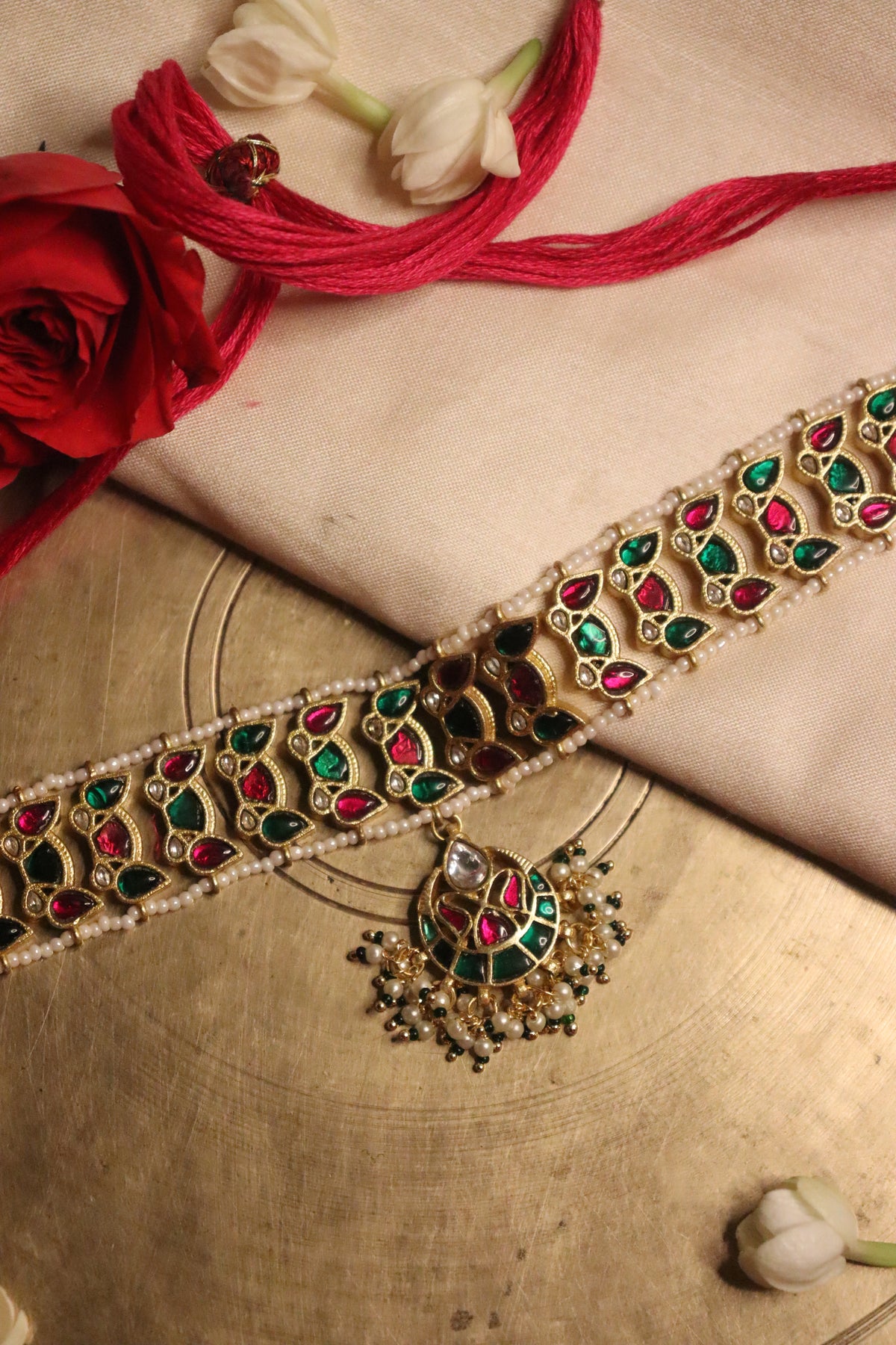 The Bel-Booti Choker