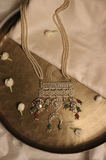 The Naqsh Necklace
