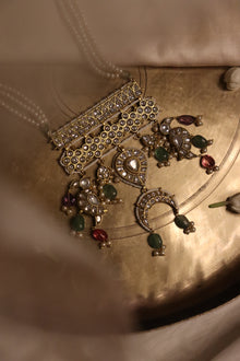 The Naqsh Necklace