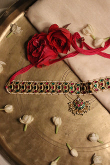 The Bel-Booti Choker