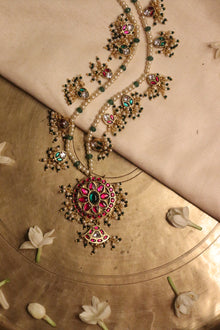The Gulnaar Haar