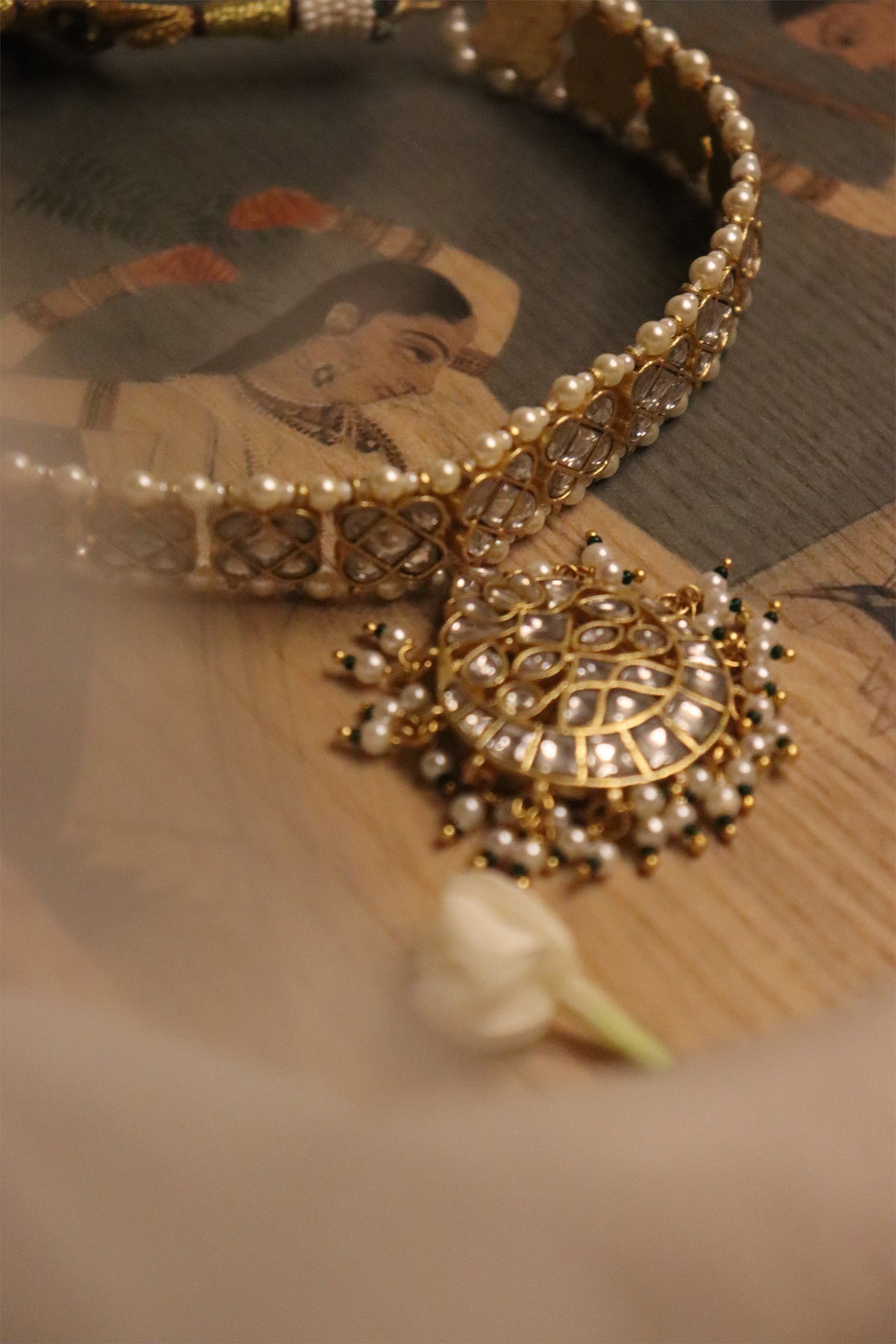 The Mah-e-Noor Choker