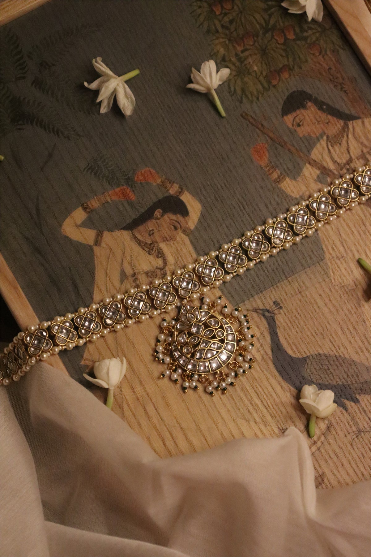 The Mah-e-Noor Choker