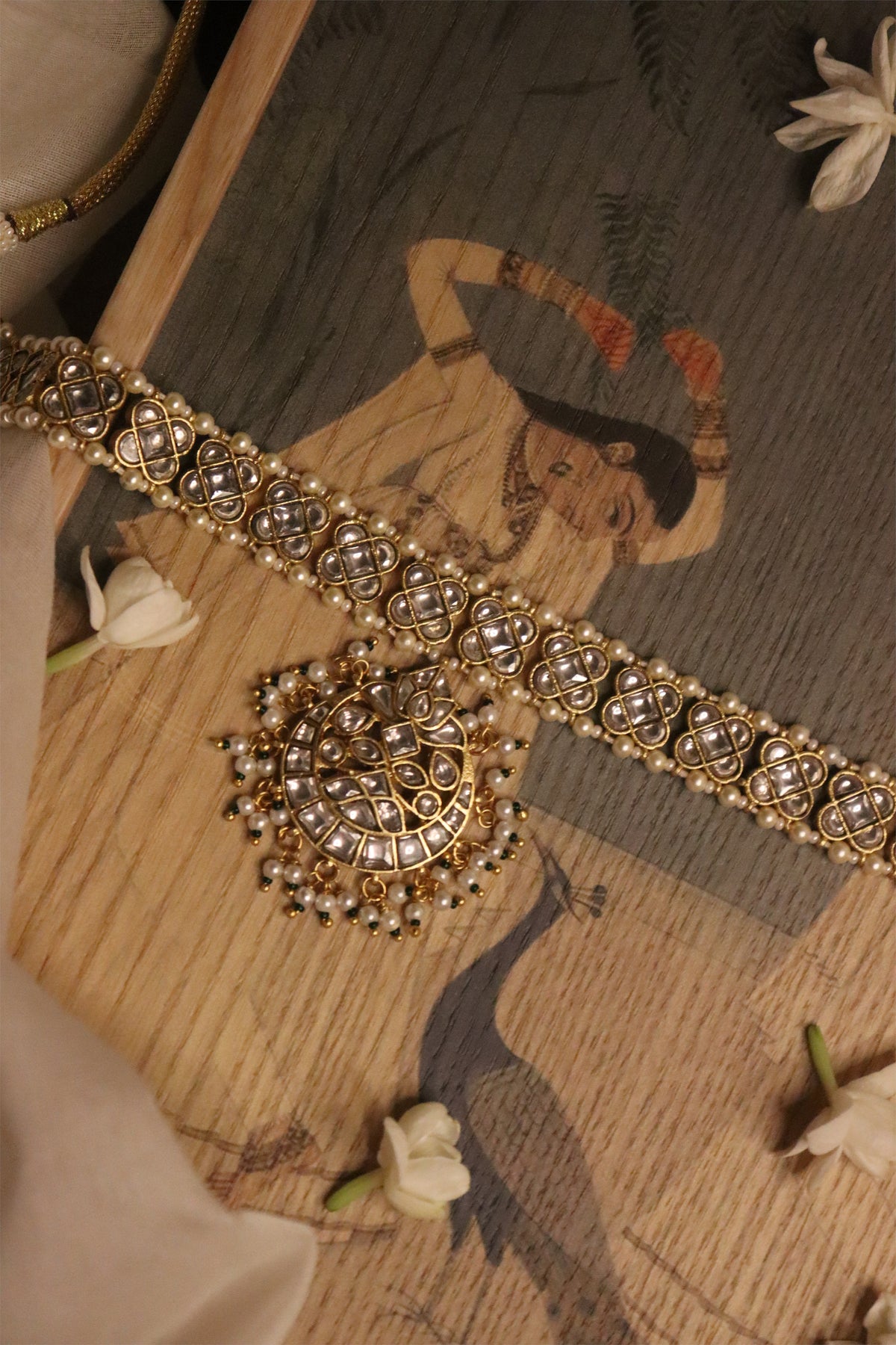 The Mah-e-Noor Choker