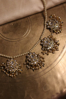 The Bela Necklace