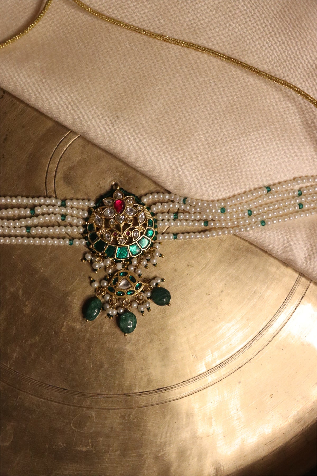 The Mor Choker